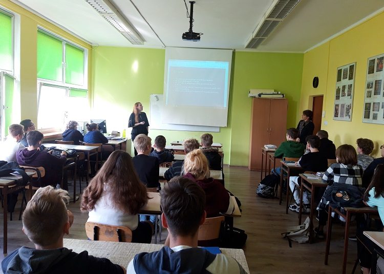 O&nbsp;walce z&nbsp;uzależnieniami w&nbsp;CKZiU