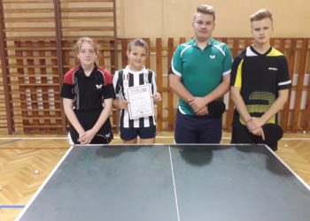 zawodnicy UKS DWÓJKA SOSNOWIEC NA&nbsp;PODIUM W&nbsp;CHORZOWIE!