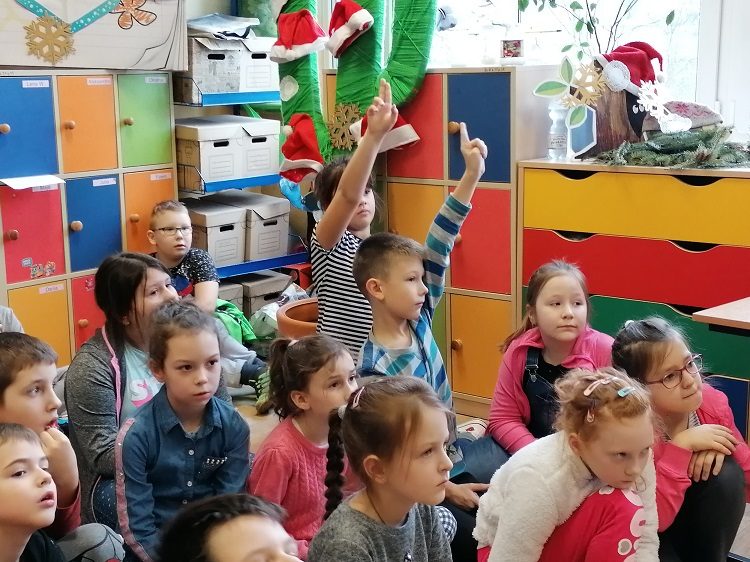 Sosnowieccy policjanci i&nbsp;nauczyciele o&nbsp;bezpiecznych feriach