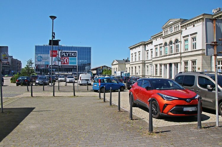 Przebudowa placu przed&nbsp;dworcem – umowa podpisana