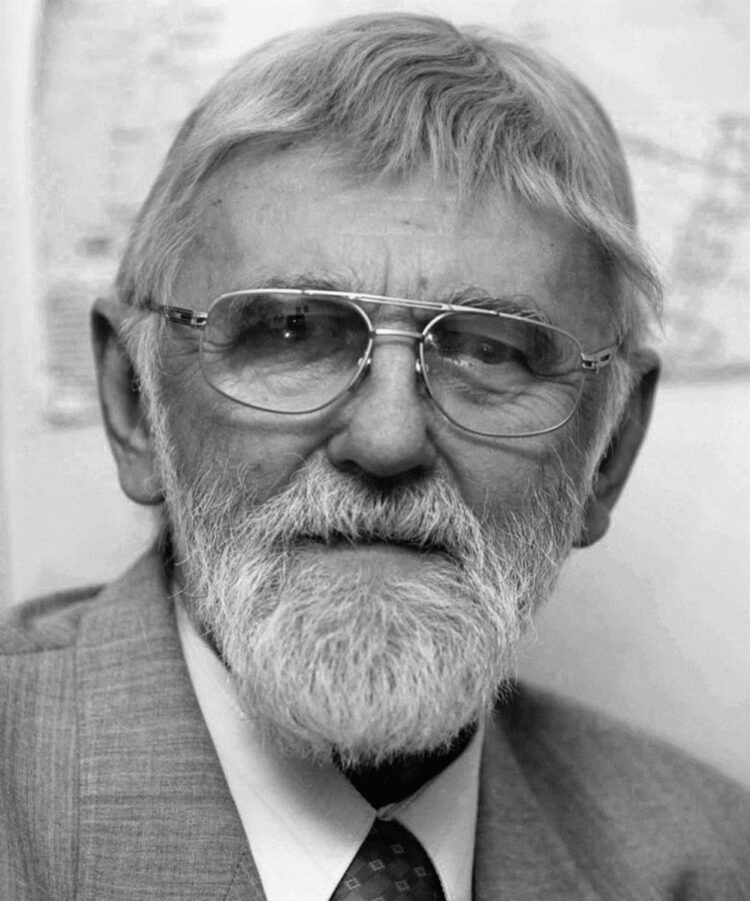 W&nbsp;piątek 29 kwietnia pożegnanie legendarnego fotoreportera Józefa Makala