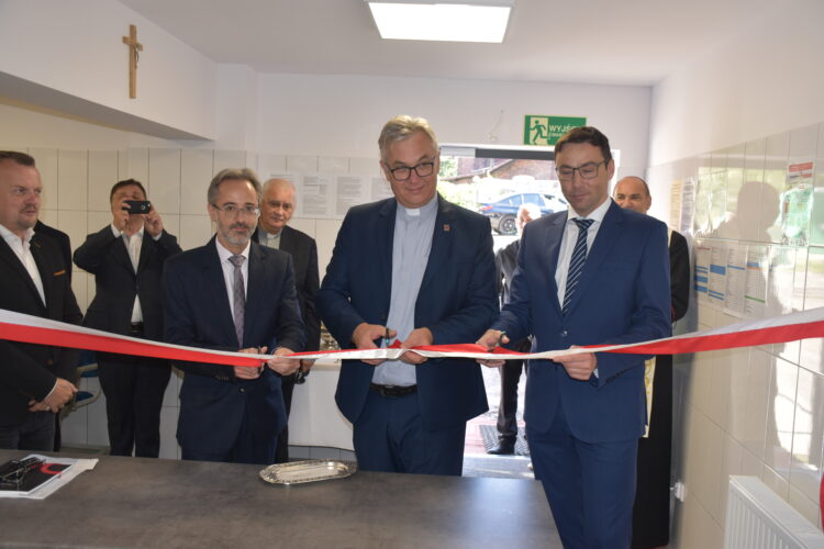 Pralnia społeczna Caritas działa w&nbsp;Porąbce