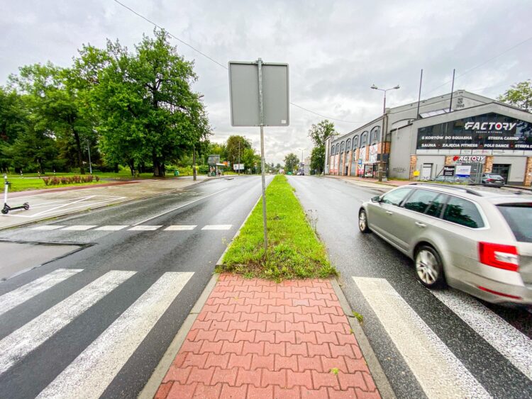 Na&nbsp;ulicy Braci Mieroszewskich, w&nbsp;okolicy hali sportowej powstanie interaktywne przejście dla pieszych