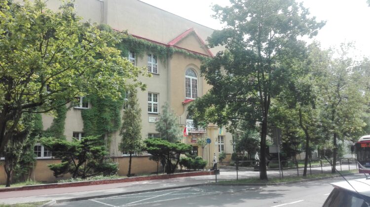 Rok szkolny coraz bliżej. Szkoły po&nbsp;rekrutacji i&nbsp;po&nbsp;remontach