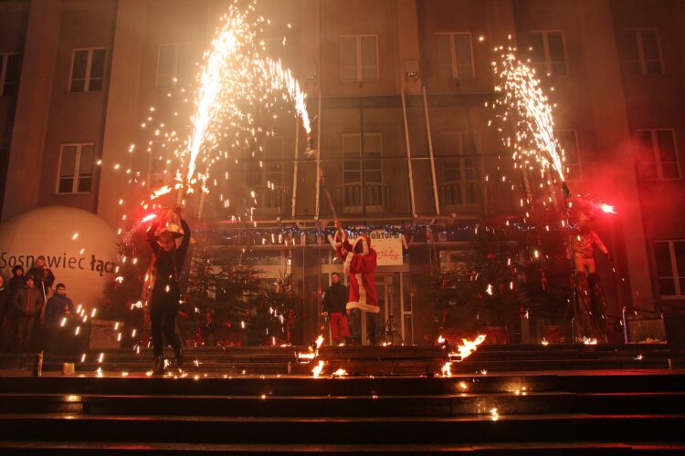 Manufaktura Mikołaja z&nbsp;głową w&nbsp;gwiazdach