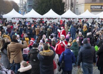 Tłumy na&nbsp;Manufakturze Świętego Mikołaja