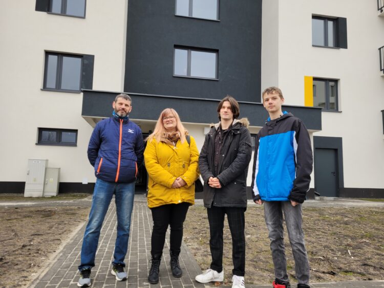 Lokatorzy nowych mieszkań z&nbsp;kluczami