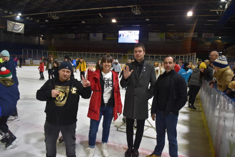 Ślizgawka na&nbsp;rzecz Hospicjum