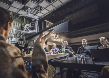 Kto puka, nie… błądzi?