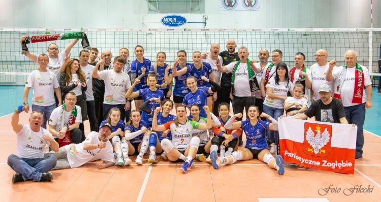 Siatkarki Płomienia walczą o&nbsp;ekstraklasę