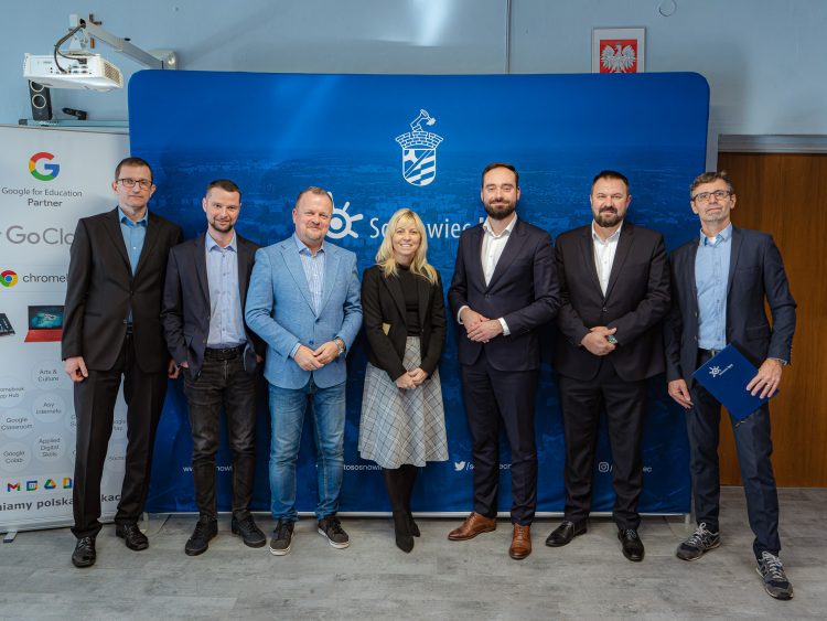 Google dla sosnowieckich szkół. SP23 w&nbsp;Zagórzu już to&nbsp;ma