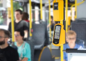 Płatność kartą już we&nbsp;wszystkich autobusach i&nbsp;tramwajach