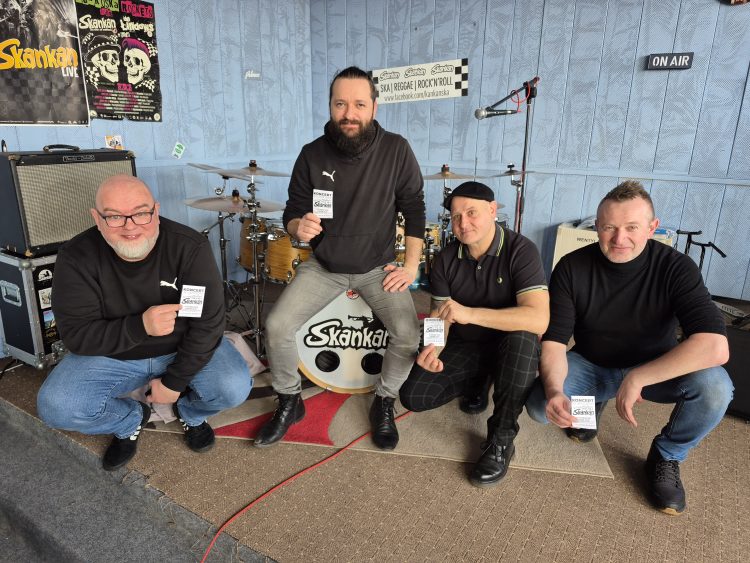 Skankan gra w Muzie urodzinowo