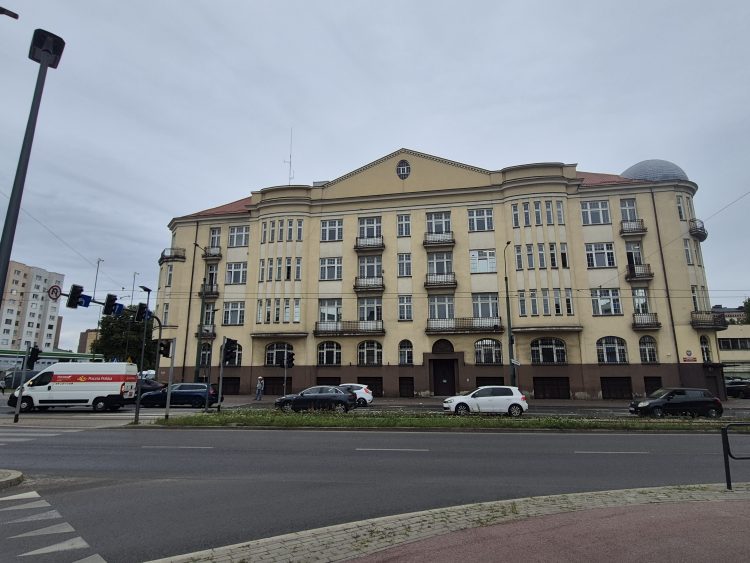 Dawna komenda policji do termomodernizacji