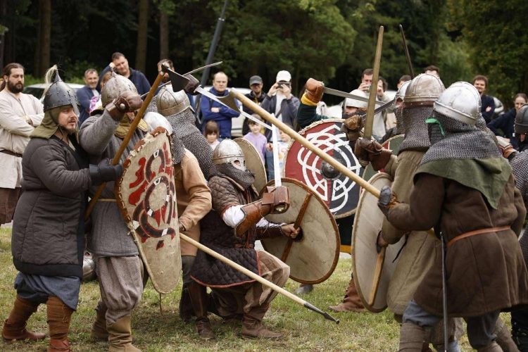  Reakcja Słowiańska w&nbsp;parku w&nbsp;Kazimierzu