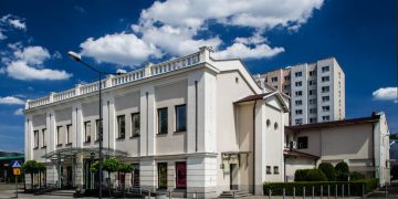 Sezon na&nbsp;walizkach rozpoczną od&nbsp;„Gorączki żelaza”