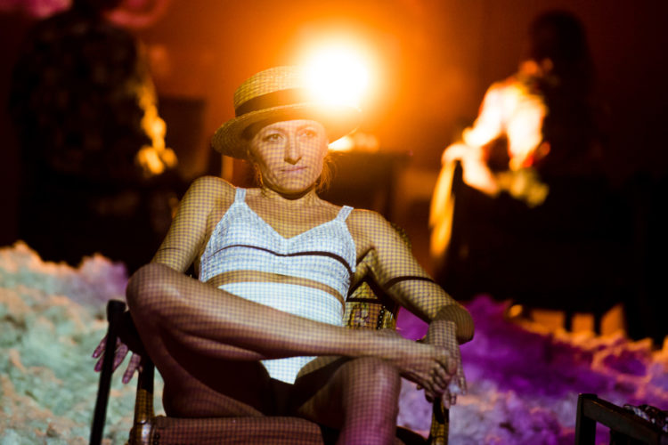 Premiera sztuki „Między ustami a&nbsp;brzegiem pucharu” w&nbsp;Teatrze Zagłębia